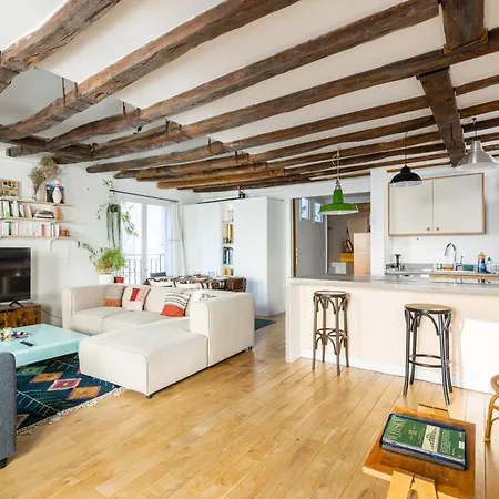 Daire Luxurious 2 Bedroom Canal Saint Martin Saint Lazare Paris