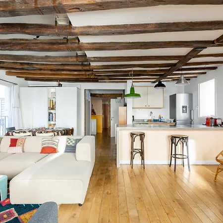Luxurious 2 Bedroom Canal Saint Martin Saint Lazare * Paris