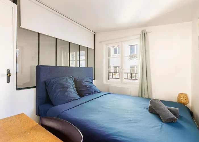 Luxurious 2 Bedroom Canal Saint Martin Saint Lazare * Paris