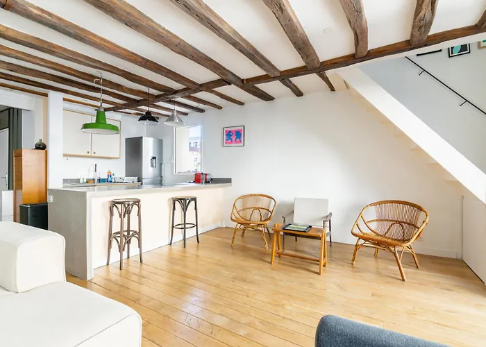 Luxurious 2 Bedroom Canal Saint Martin Saint Lazare Apartment